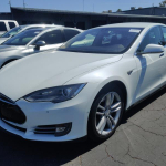 Tesla, S 60, 2014, белый. Запас хода от 350 км